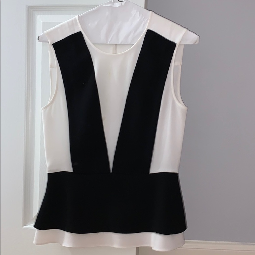tiered white and black bcbg top